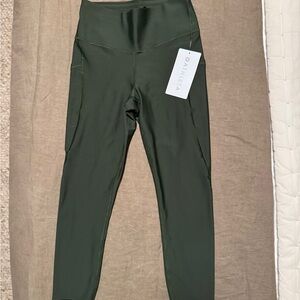 Athleta Interval Stash 7/8 Green Leggings size S